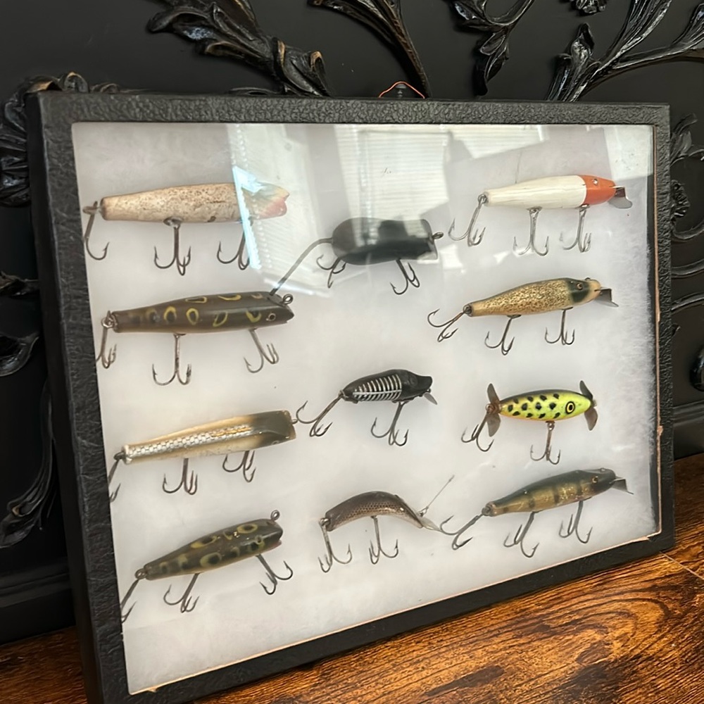Antique fishing lure collection, 11 lures, in all extremely rare excellent cond